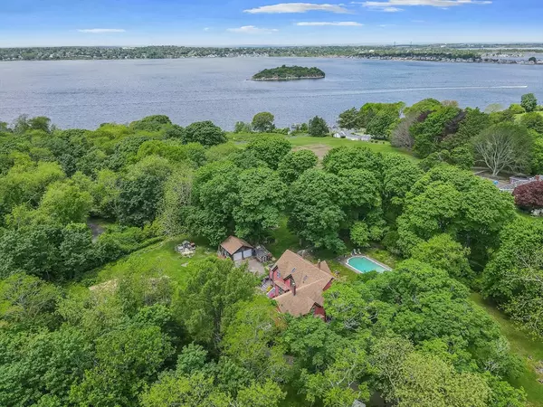 Tiverton, RI 02878,219 Nanaquaket Rd