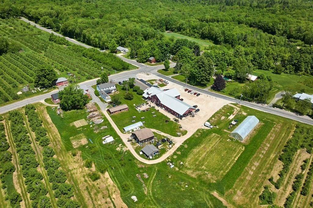 Westhampton, MA 01027,138 Main Rd