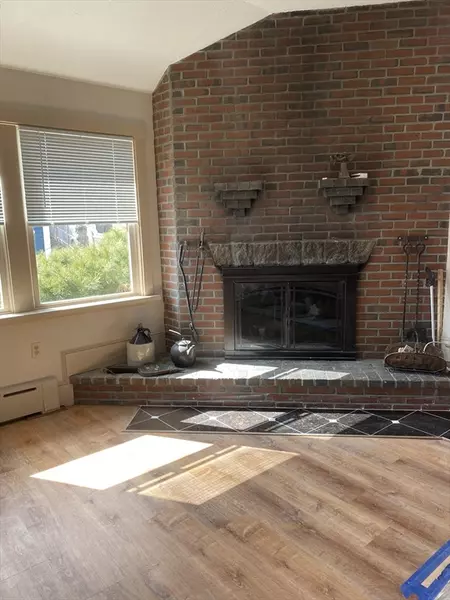 374 Main St #2, Gloucester, MA 01930