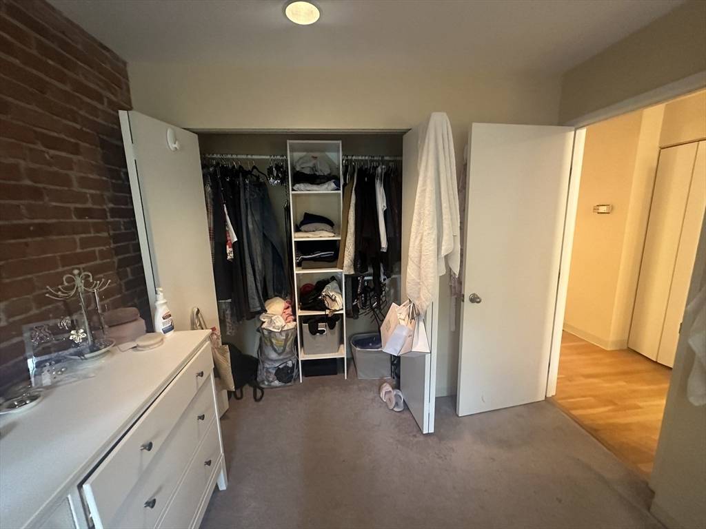 Boston, MA 02115,102 Gainsborough Street #302E