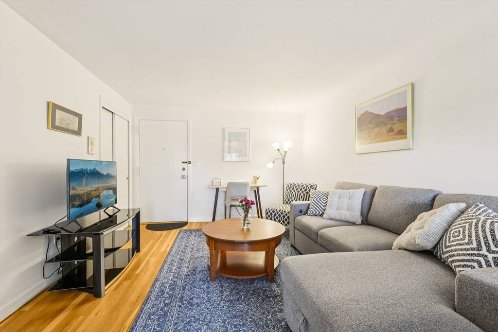 Arlington, MA 02476,128 Pleasant St #407