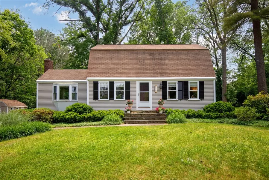 66 Bonney Hill Lane, Hanson, MA 02341