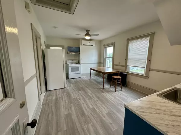 Fairhaven, MA 02719,26 Glenhaven Ave #2