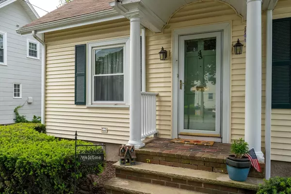 Norwood, MA 02062,43 E Cross St