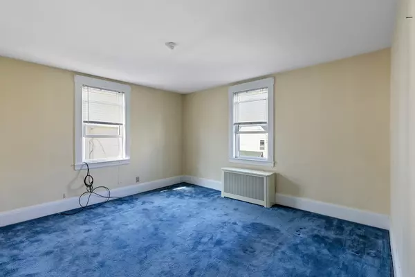 Boston, MA 02135,20-R Winship St. #2