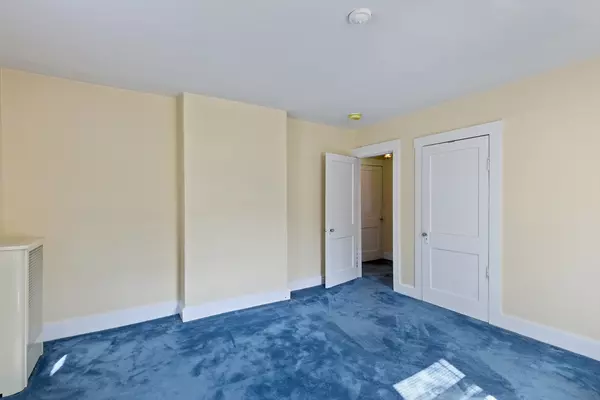 Boston, MA 02135,20-R Winship St. #2