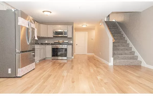 Worcester, MA 01603,54 Richards St #0