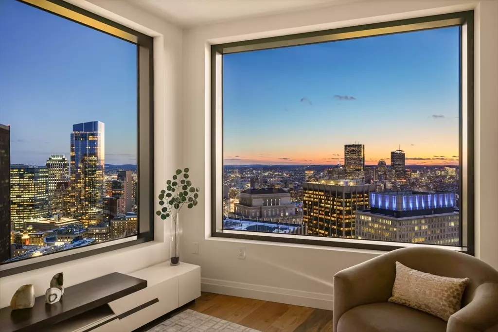 Boston, MA 02114,110 Sudbury Street #4202