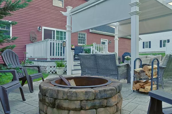 Stoughton, MA 02072,98 Robinette Rd
