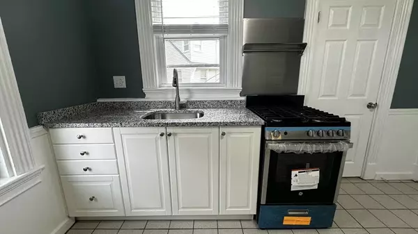 Quincy, MA 02169,22 Federal Ave #2