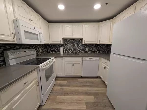 Quincy, MA 02169,155 Kendrick Ave #101