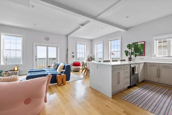 Winthrop, MA 02152,148 Winthrop Shore Dr #4