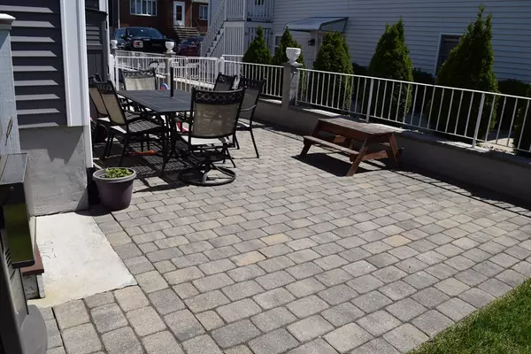 Revere, MA 02151,77 Oakwood Ave #1