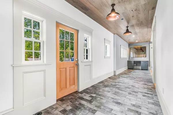 Concord, MA 01742,16 Hatch Farm Lane