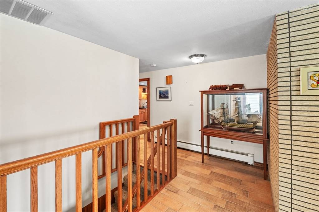 Marblehead, MA 01945,22 Thompson Road