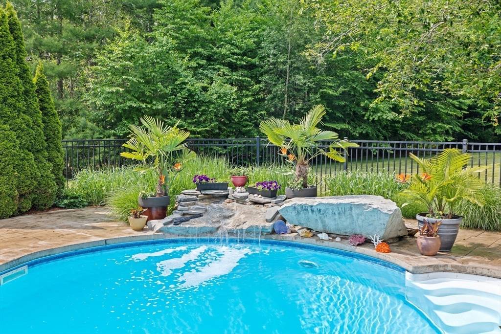 Middleboro, MA 02346,167 Old Miller St