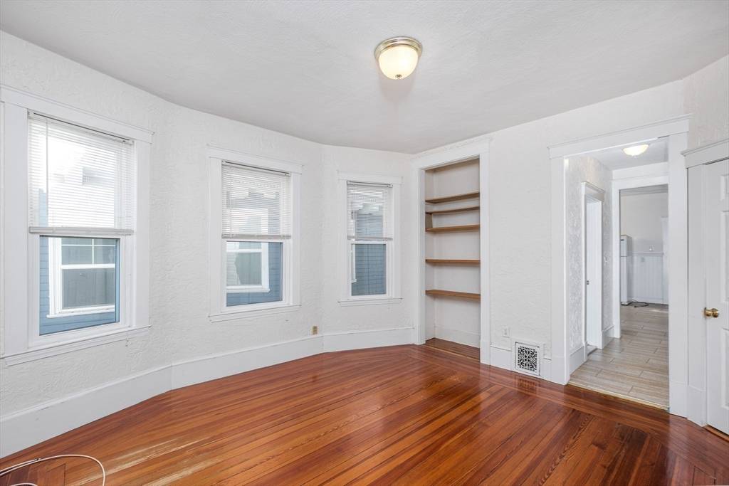 Somerville, MA 02145,26 Pearl #4