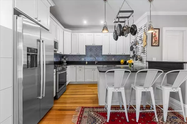 Newton, MA 02464,21 Hale #21