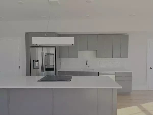 Medford, MA 02155,421 High St #308