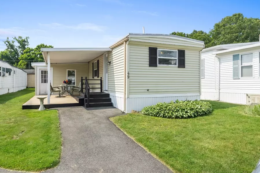49 Kins Court, Wareham, MA 02558