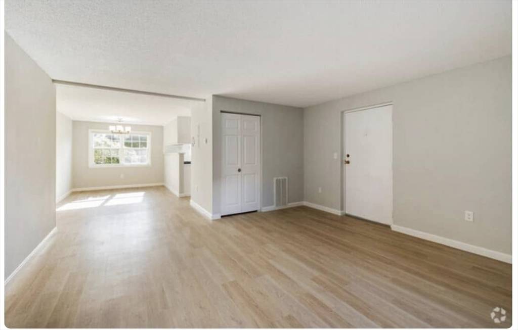 Woburn, MA 01801,200 Bedford #18B