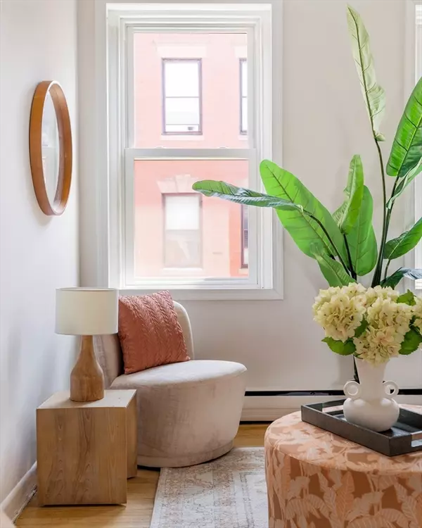 Boston, MA 02114,11 Revere #4