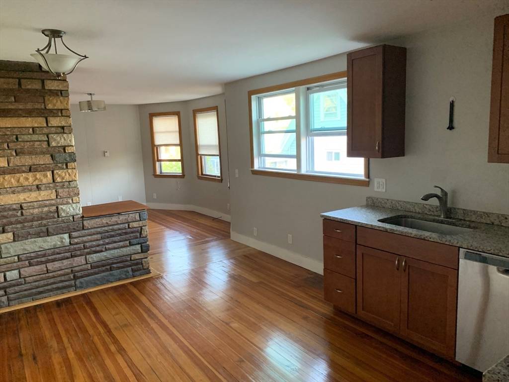 Medford, MA 02155,35 Joseph St #2