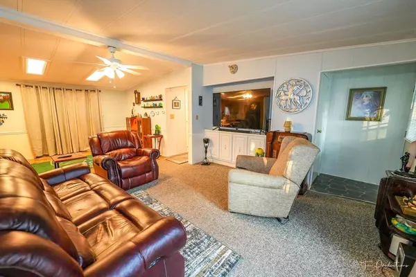 Carver, MA 02330,1-11 South Meadow Village