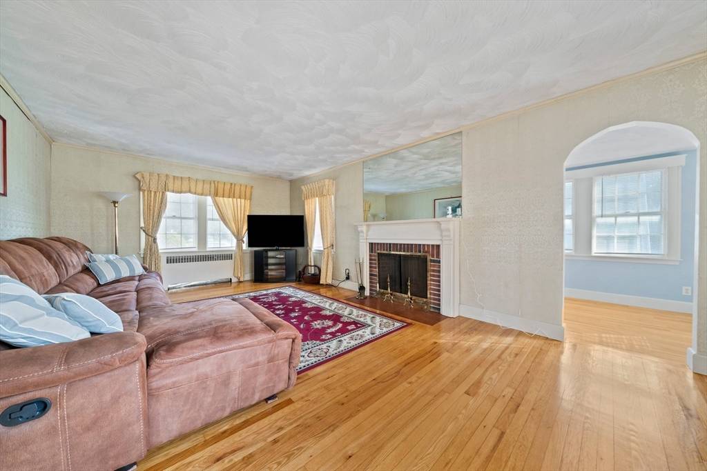 Boston, MA 02132,3 Celia Rd