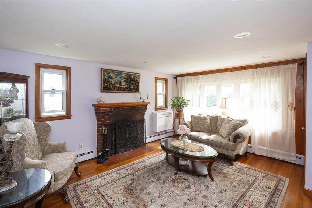 Shrewsbury, MA 01545,41 Avon Ave
