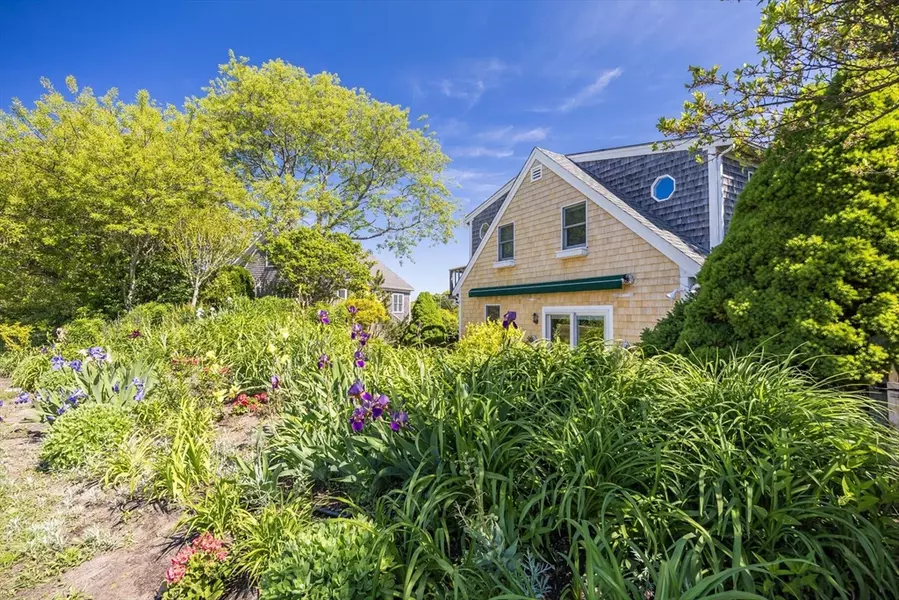 20 Conwell Street #Unit 4, Provincetown, MA 02657