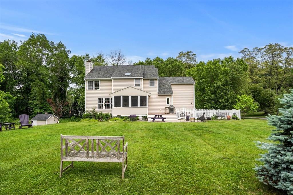 Rowley, MA 01969,67 Hillside Street