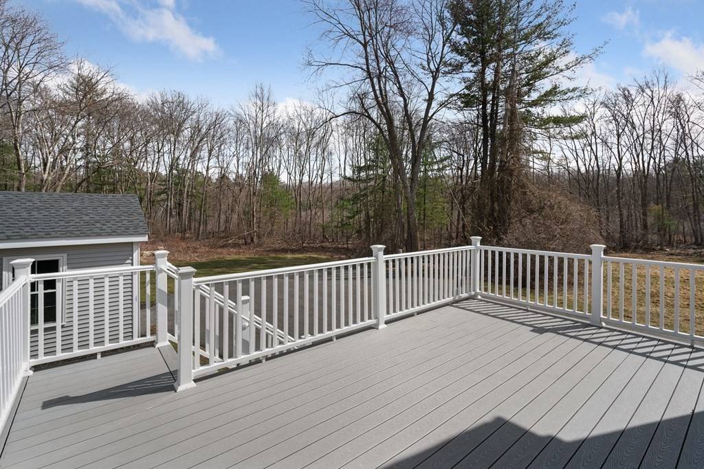 Sherborn, MA 01770,21 Western Ave