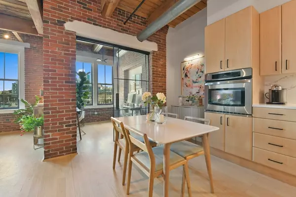 Boston, MA 02127,9 W Broadway #410