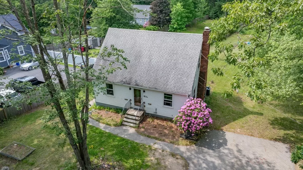 Methuen, MA 01844,31-1/2 North St