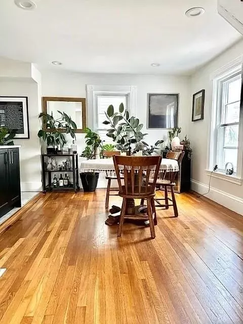 Winthrop, MA 02152,58 Beacon St