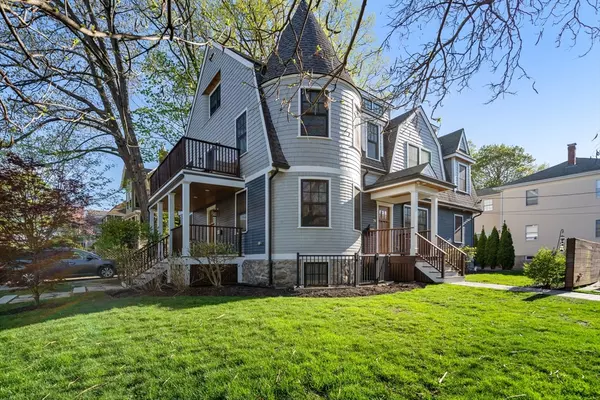 Newton, MA 02460,77-79 Central Ave #79