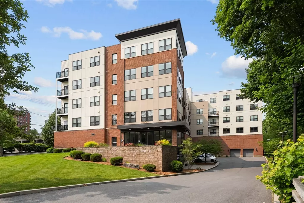 Quincy, MA 02169,999 Hancock St. #212