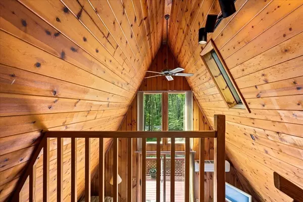 Webster, MA 01570,245 Sutton Rd