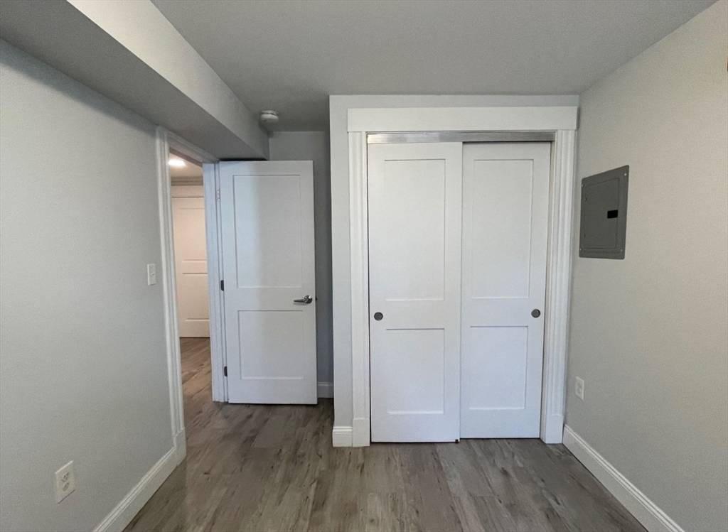 Salem, MA 01970,233 Lafayette Street #24