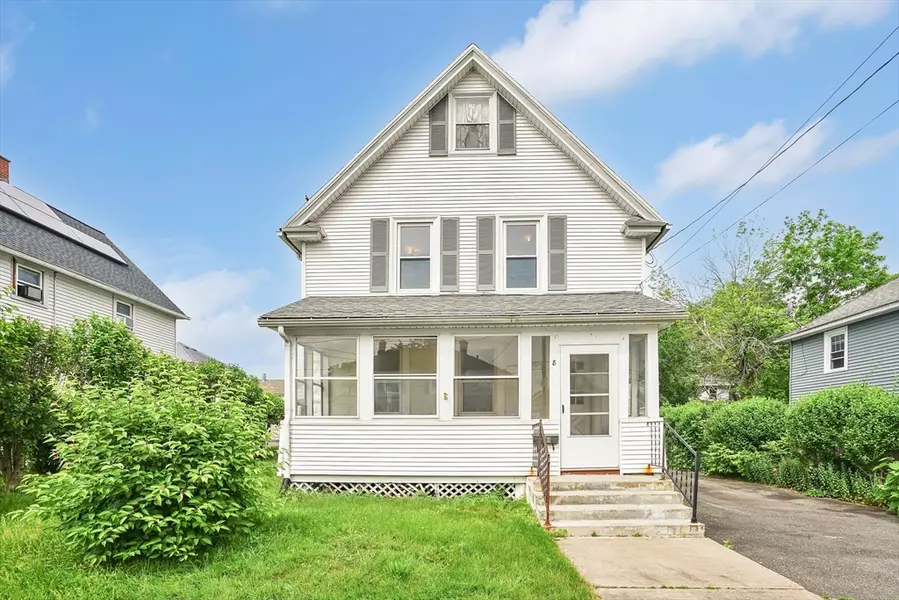 8 Weston St, Wilbraham, MA 01095