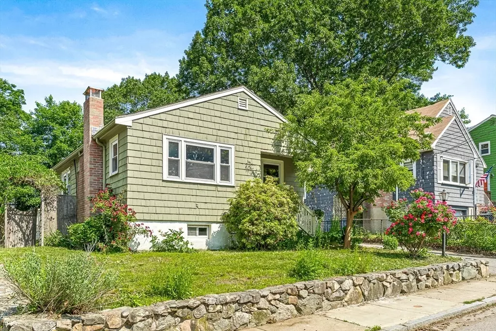 Boston, MA 02131,25 Grandview St