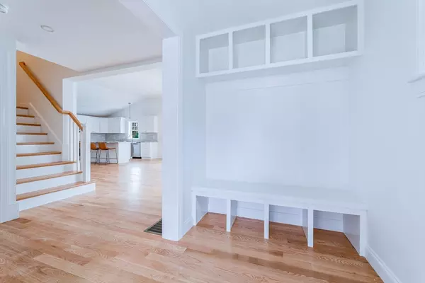 Rockland, MA 02370,19 Pat Rose Way