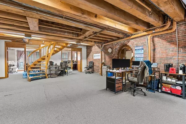 83 Atlantic Ave #A-B, Boston, MA 02110