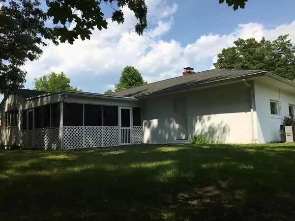 Springfield, MA 01118,60 Terrace Ln
