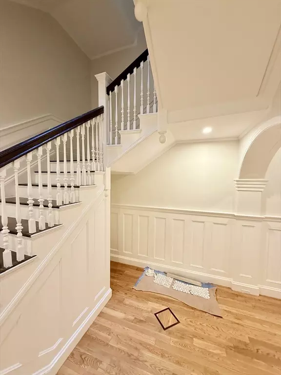 Brookline, MA 02445,1726 Beacon St #1726