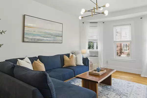 Winthrop, MA 02152,5 Pearl Ave #2