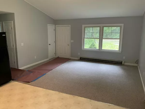 Mashpee, MA 02649,31 Main St