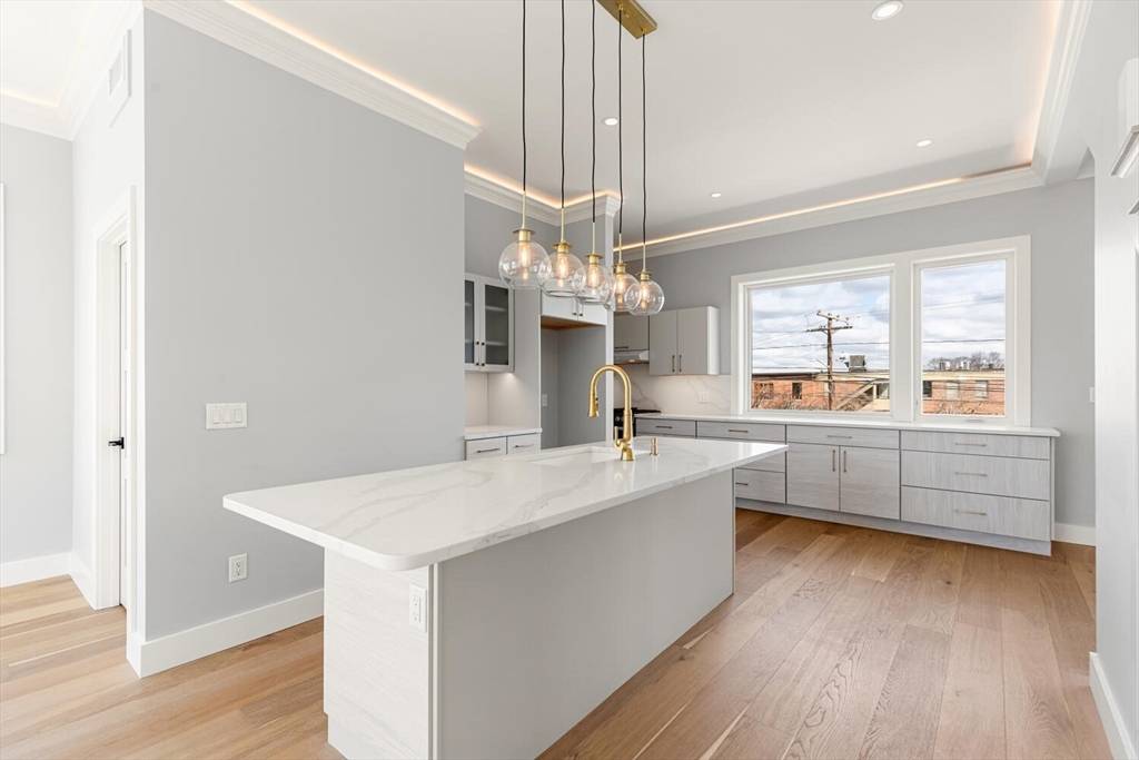 Waltham, MA 02453,308 Newton Street #2