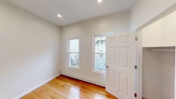 Boston, MA 02128,130 Putnam St #2